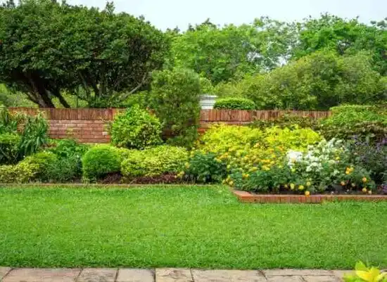 landscaping services Lake Milton